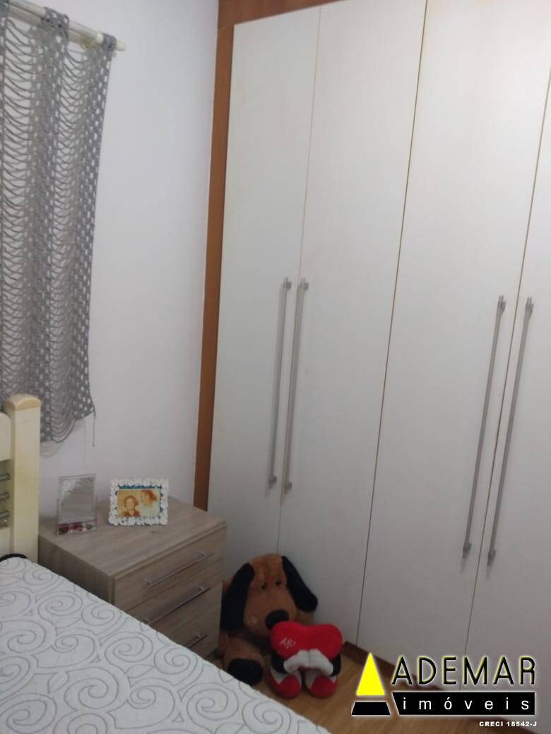 Apartamento à venda com 2 quartos, 80m² - Foto 1