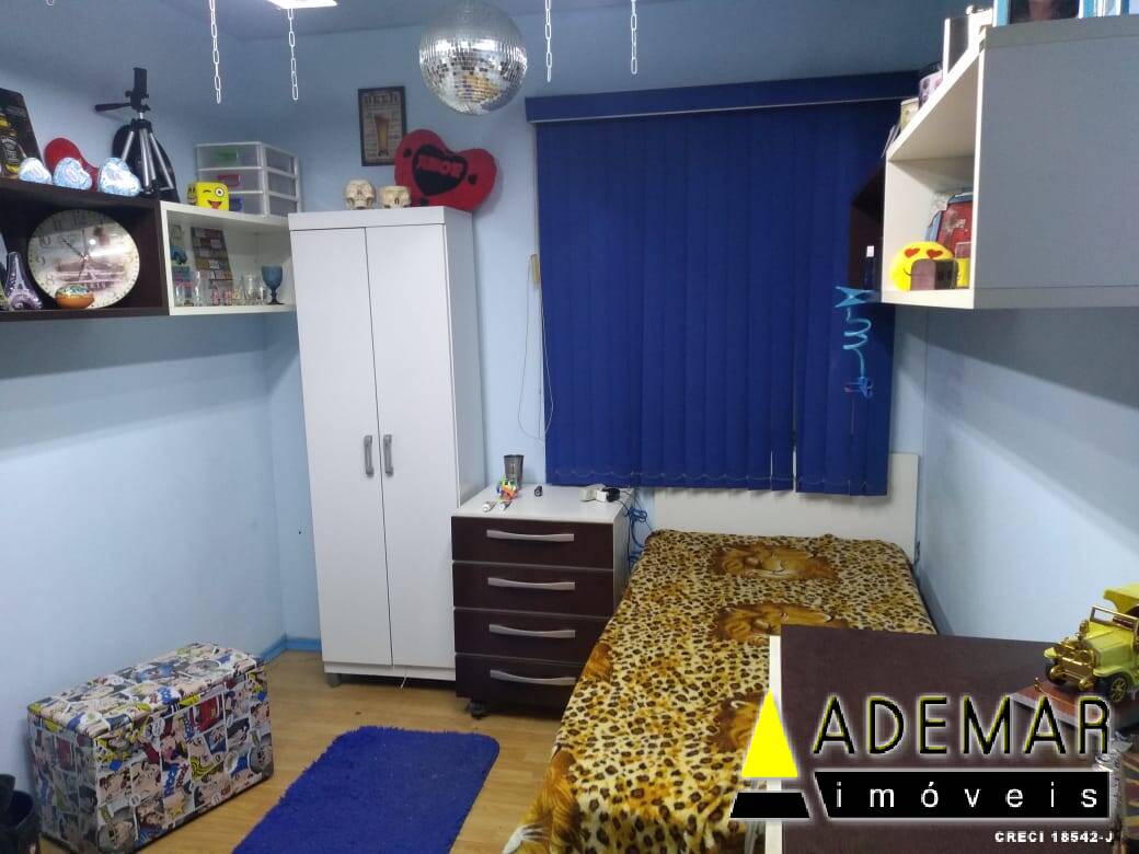 Apartamento à venda com 2 quartos, 80m² - Foto 4