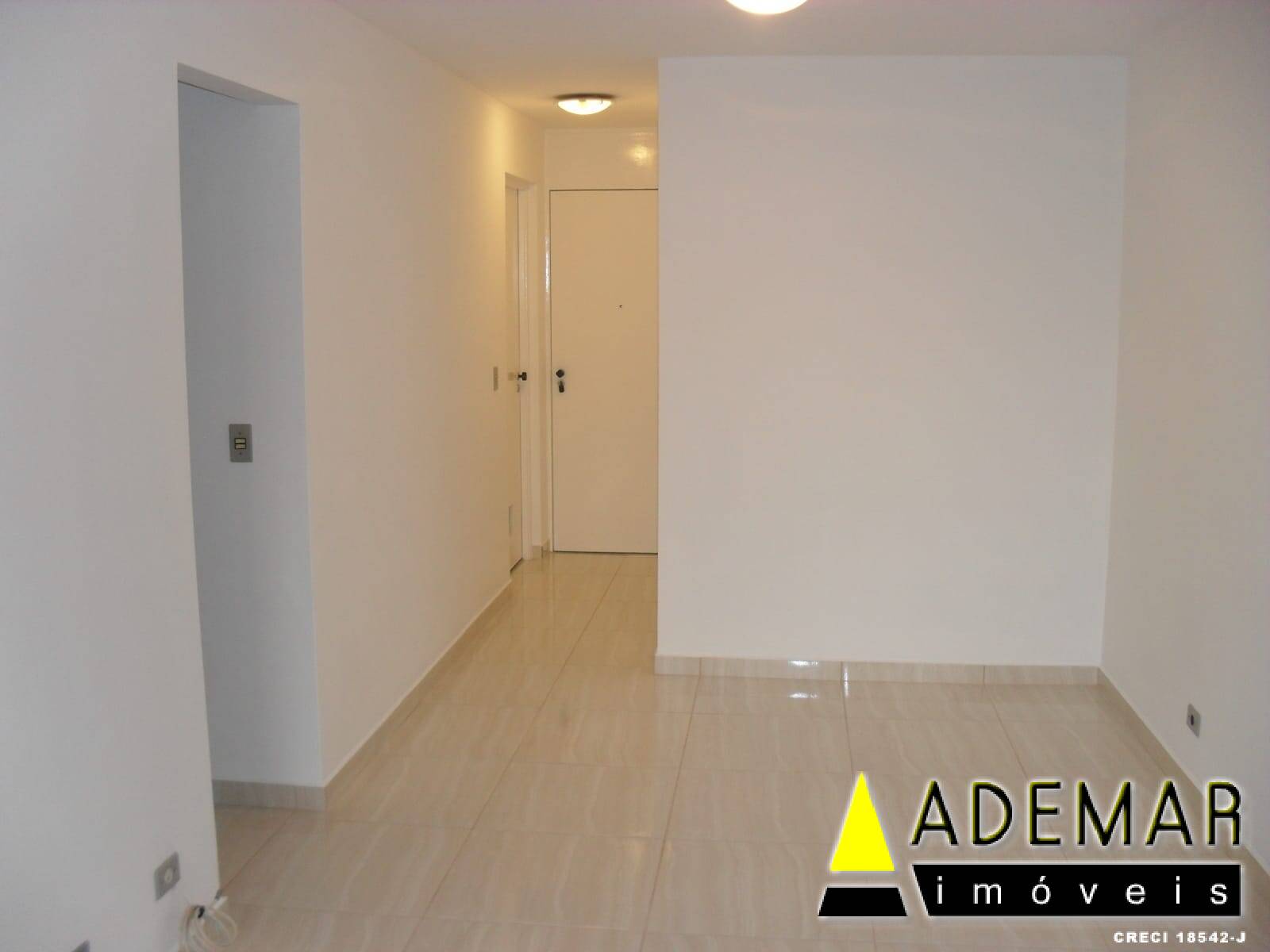 Apartamento à venda com 2 quartos, 56m² - Foto 5