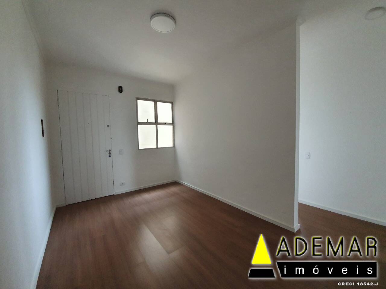 Apartamento à venda com 2 quartos, 55m² - Foto 1