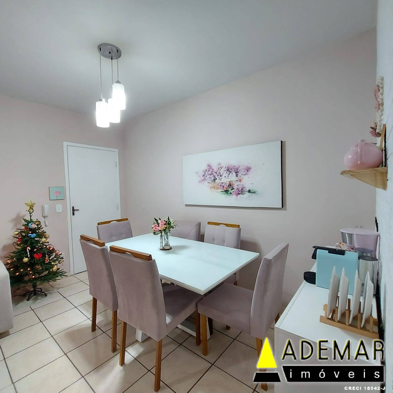 Apartamento à venda com 2 quartos, 56m² - Foto 1