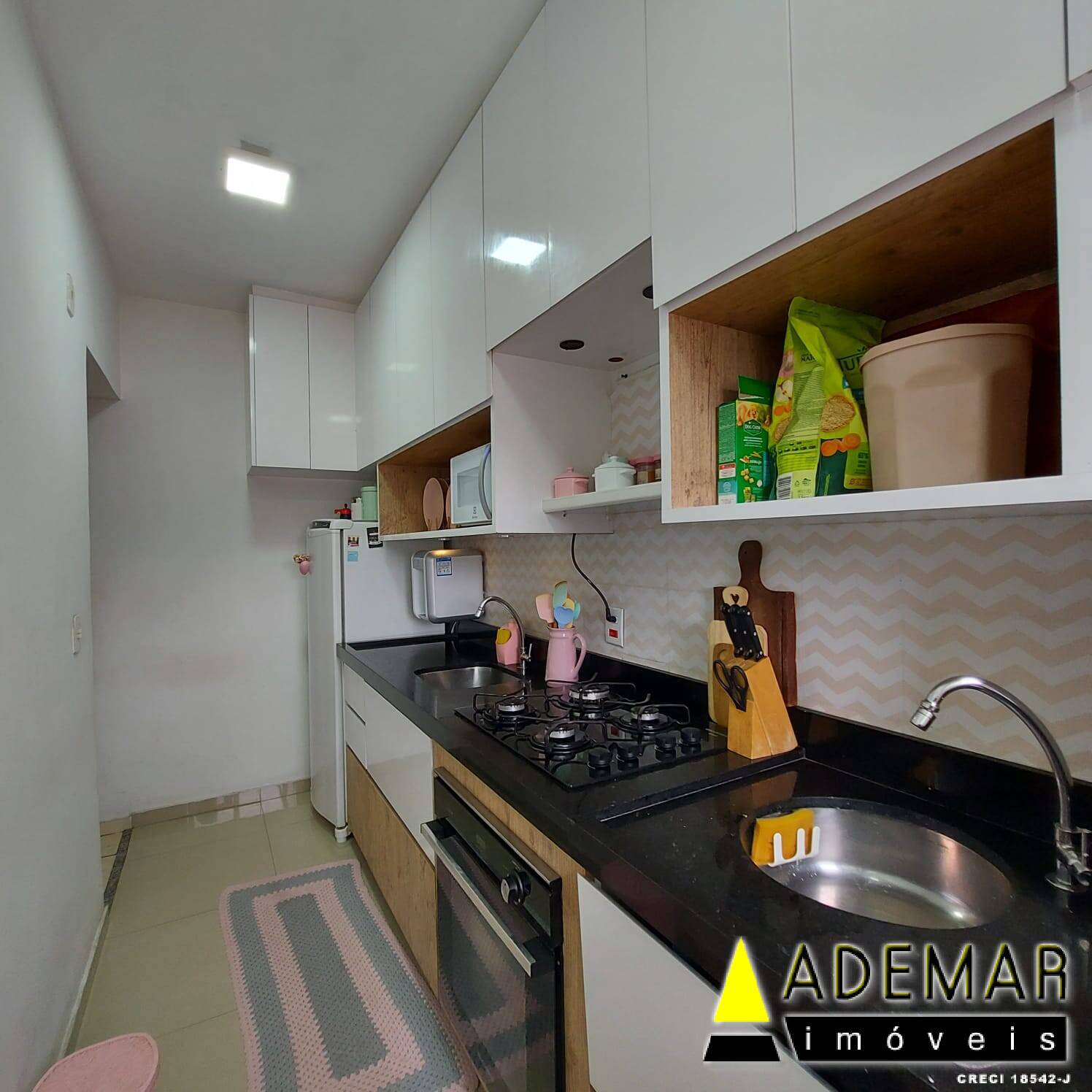 Apartamento à venda com 2 quartos, 56m² - Foto 4