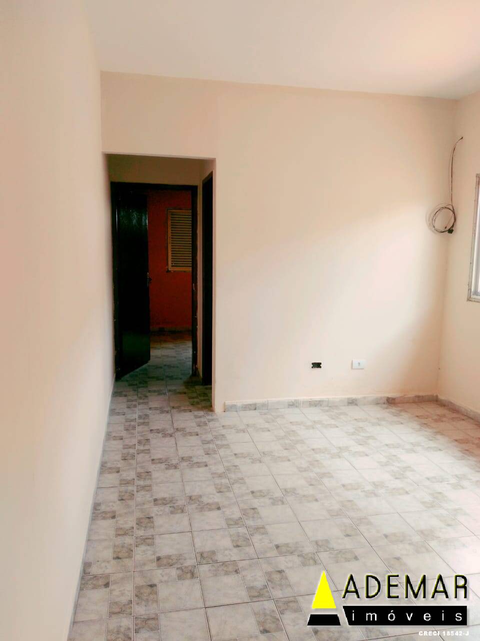 Casa à venda com 2 quartos, 125m² - Foto 3