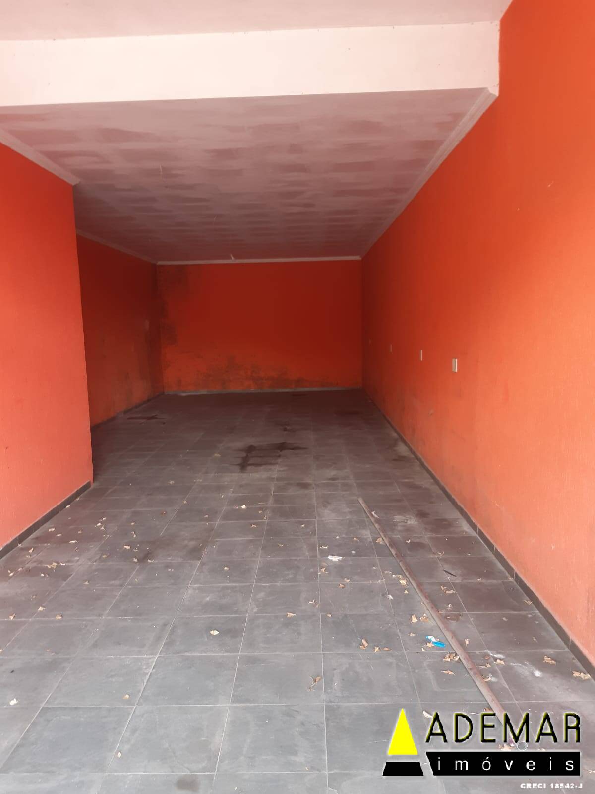 Casa à venda com 2 quartos, 130m² - Foto 3