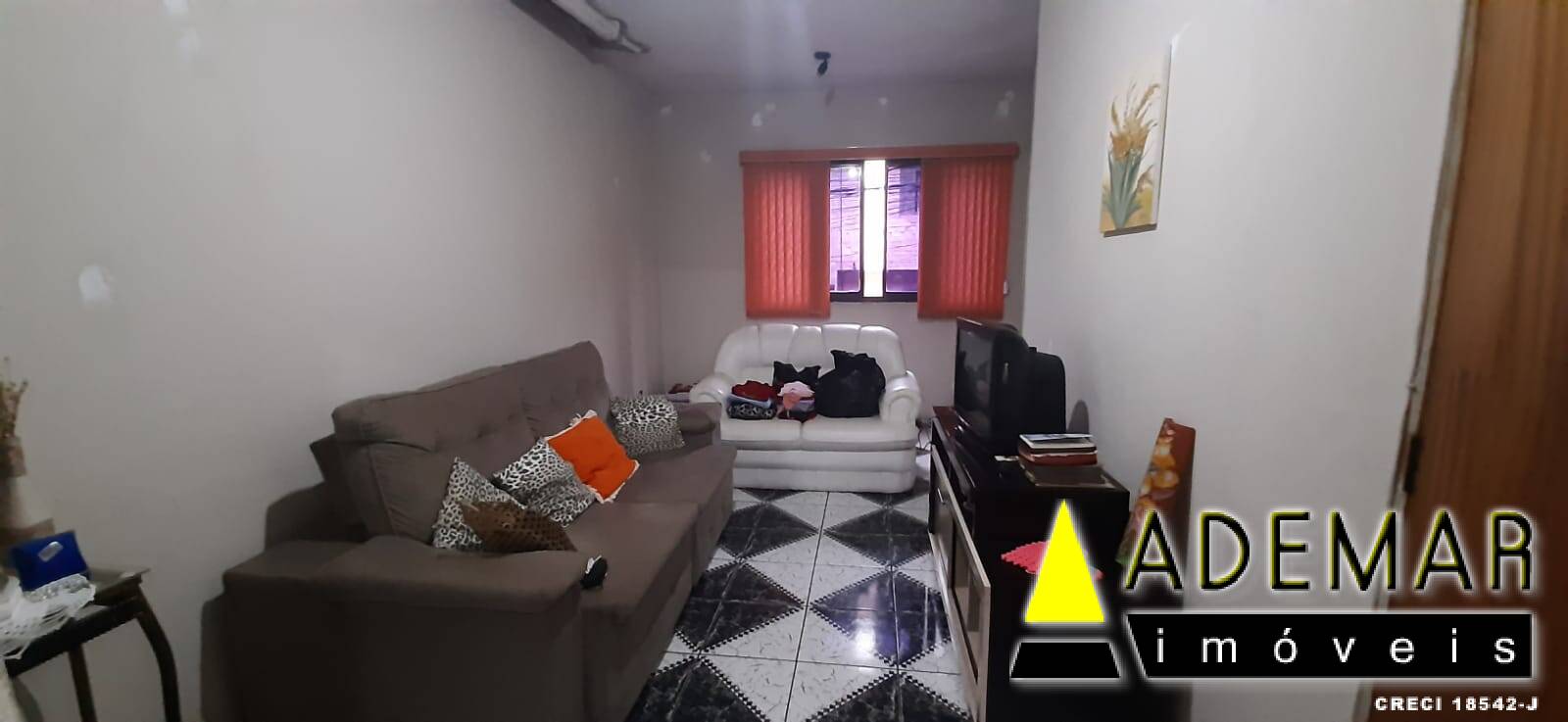 Casa à venda com 3 quartos, 300m² - Foto 4