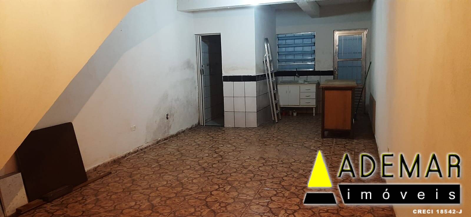 Casa à venda com 3 quartos, 300m² - Foto 8