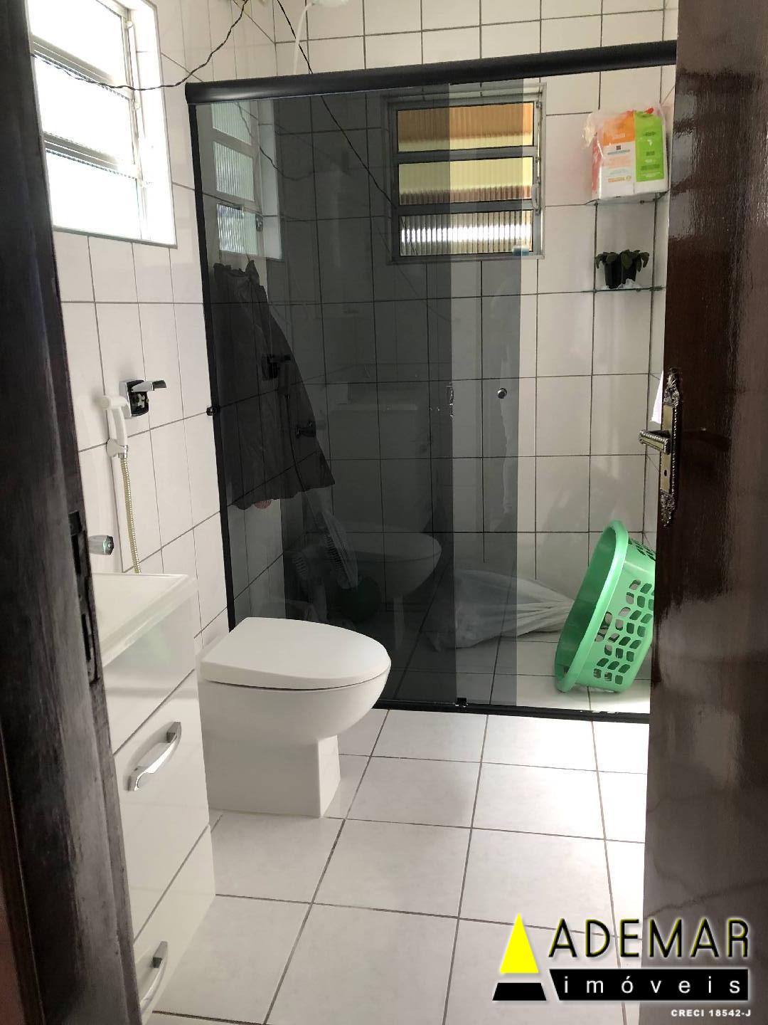 Casa à venda com 2 quartos, 195m² - Foto 7