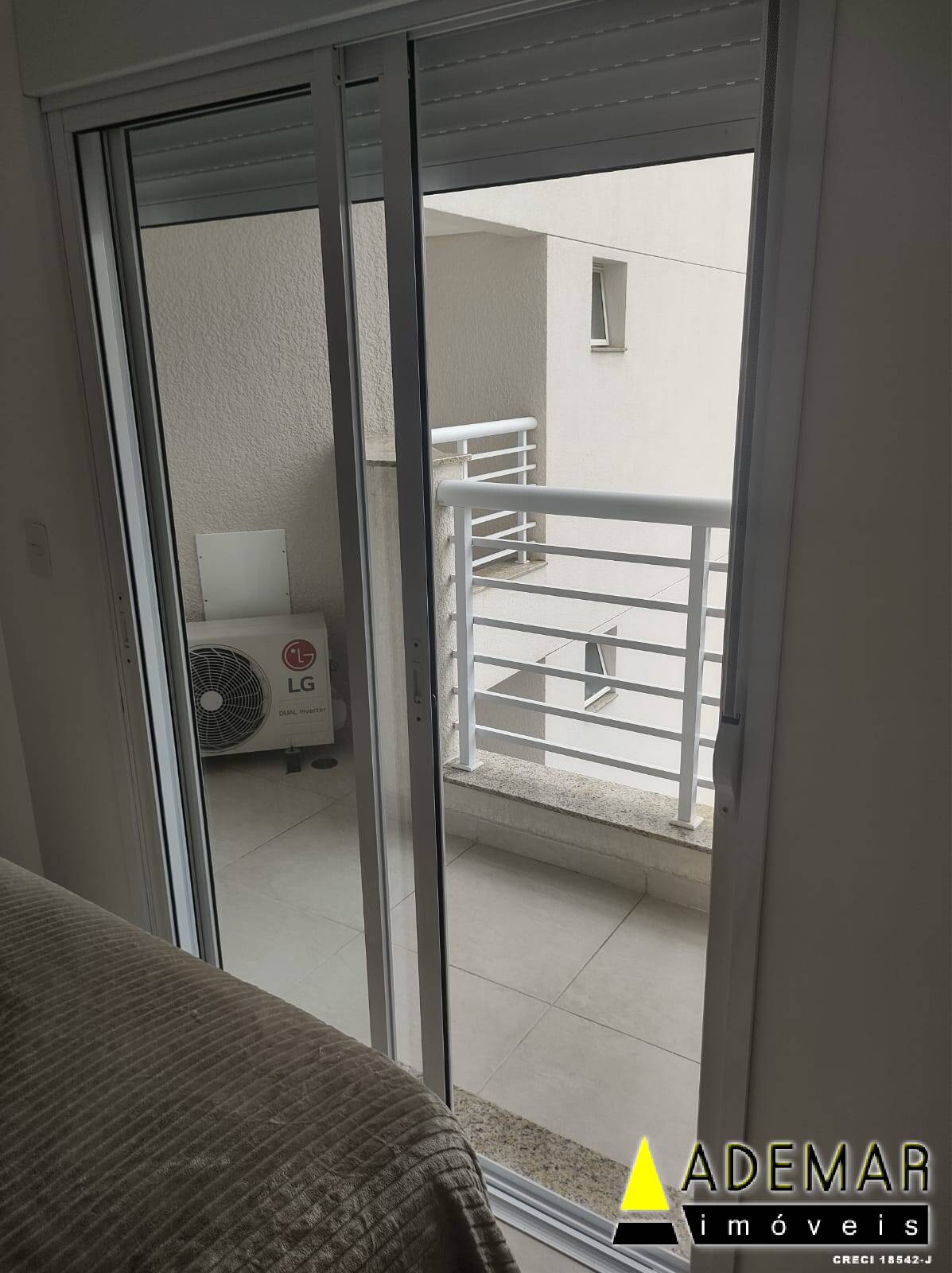 Apartamento à venda com 2 quartos, 69m² - Foto 9