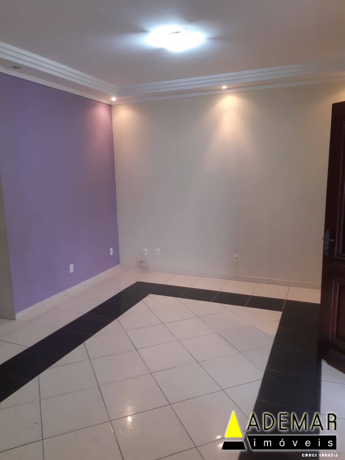 Casa à venda com 3 quartos, 500m² - Foto 5