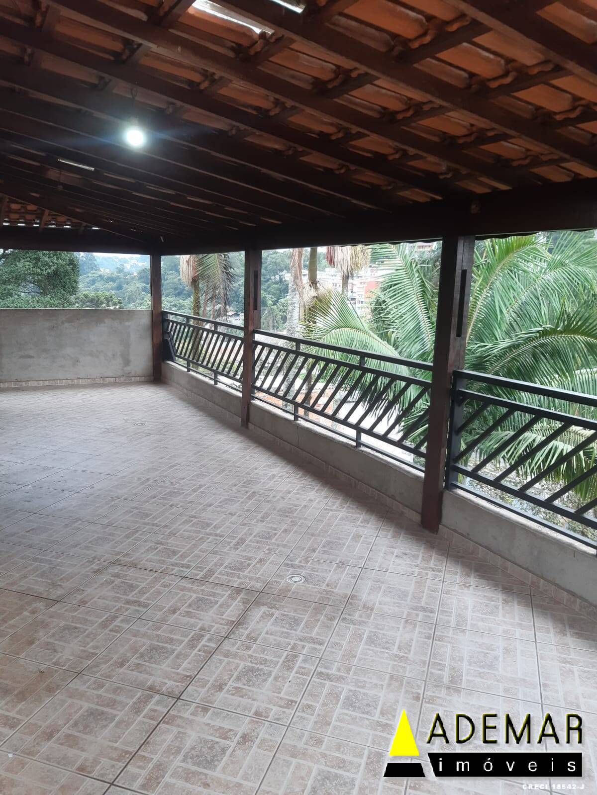 Casa à venda com 3 quartos, 500m² - Foto 17