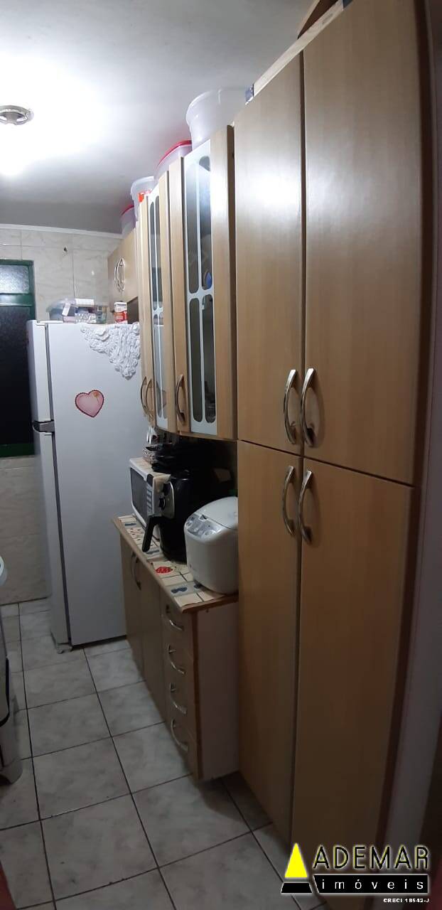 Apartamento à venda com 2 quartos, 49m² - Foto 2