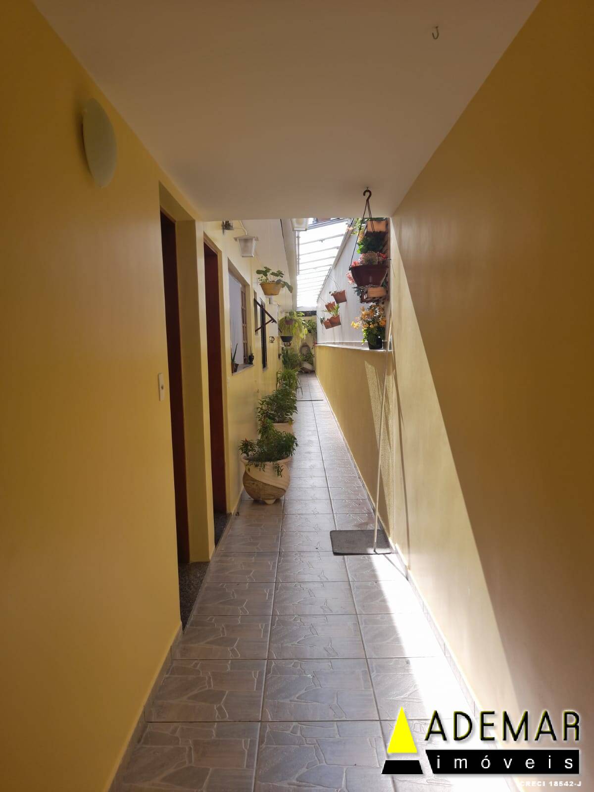 Casa à venda com 3 quartos, 200m² - Foto 6