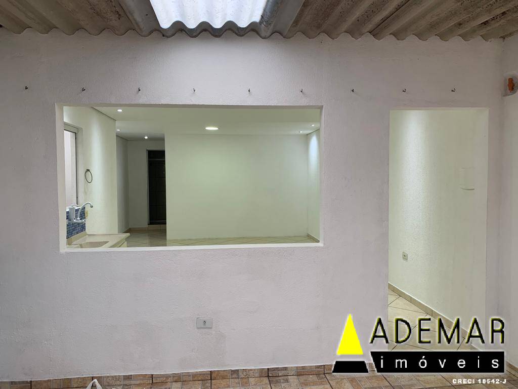 Casa à venda com 2 quartos, 125m² - Foto 13