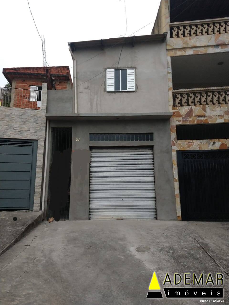 Casa à venda com 4 quartos, 450m² - Foto 1