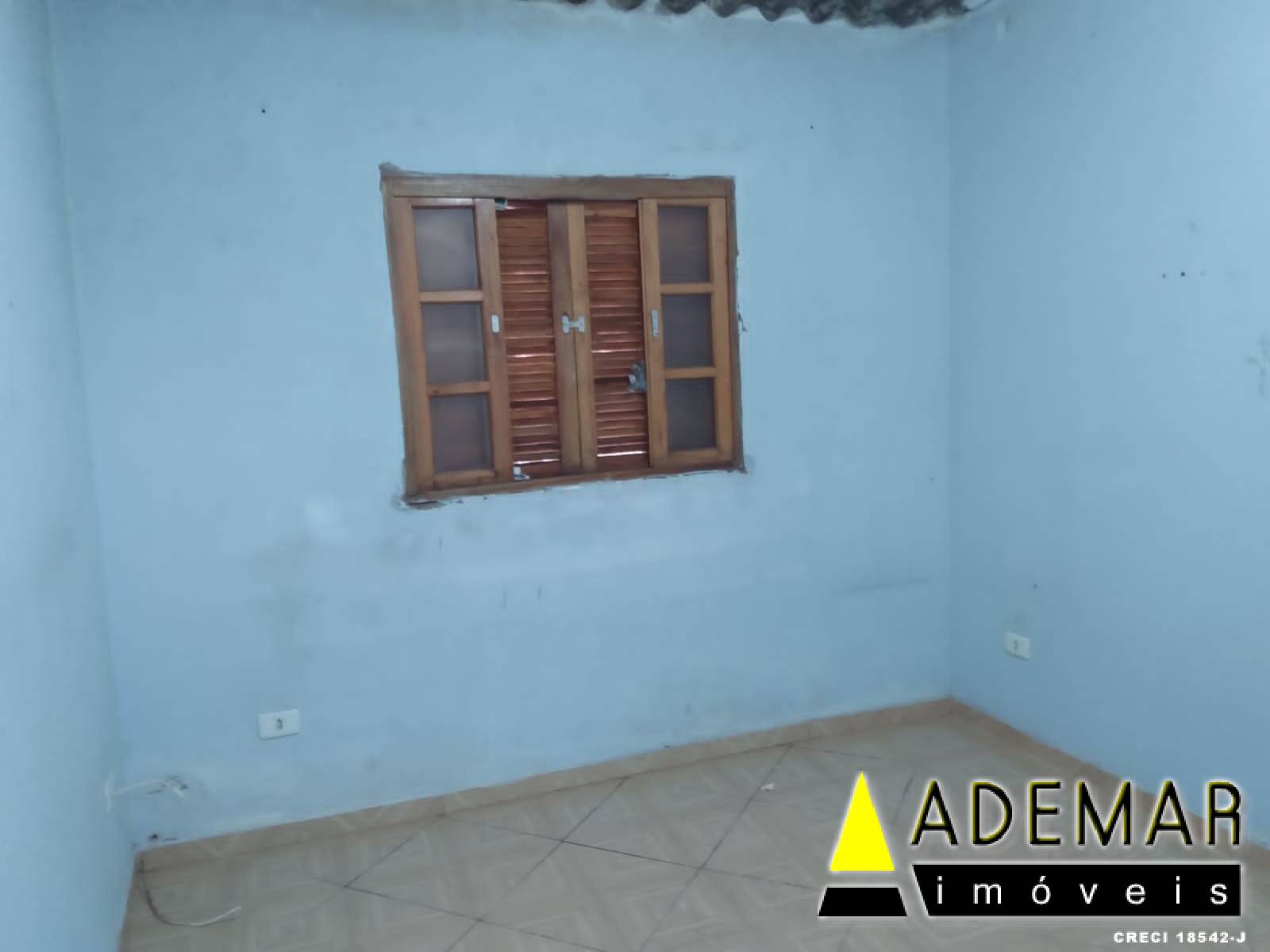 Casa à venda com 6 quartos, 125m² - Foto 5