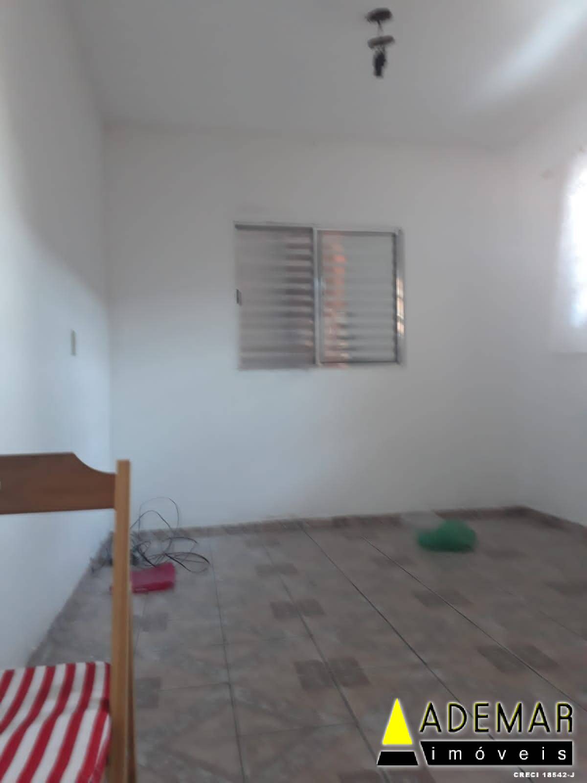 Casa à venda com 2 quartos, 50m² - Foto 5