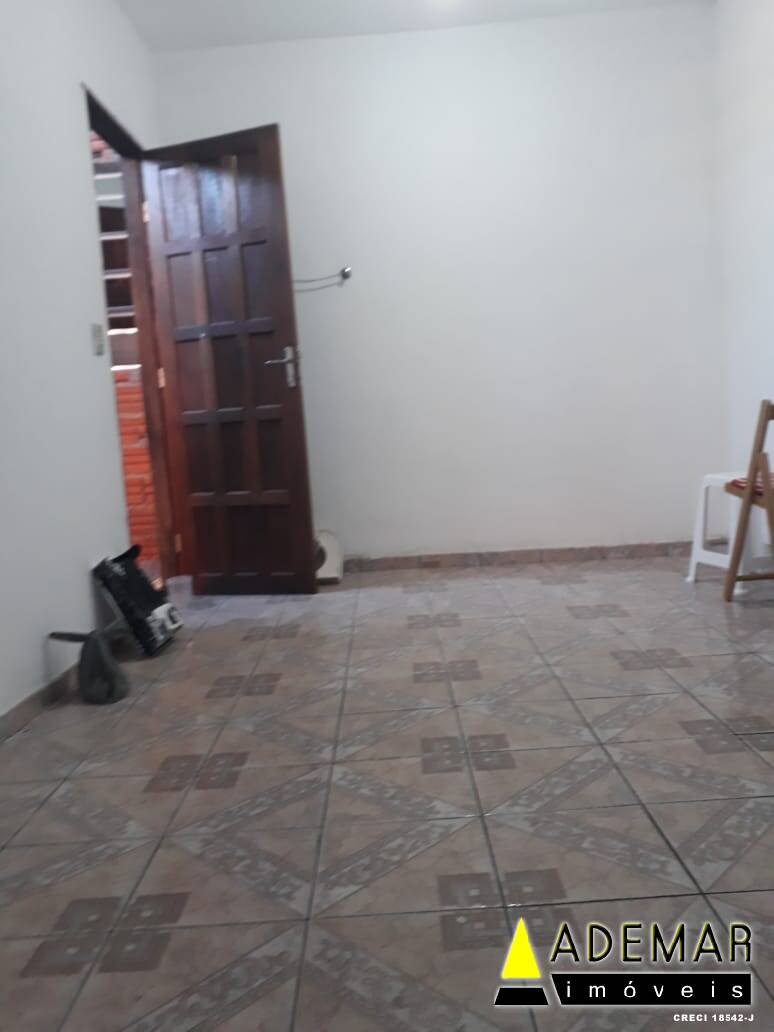 Casa à venda com 2 quartos, 50m² - Foto 6