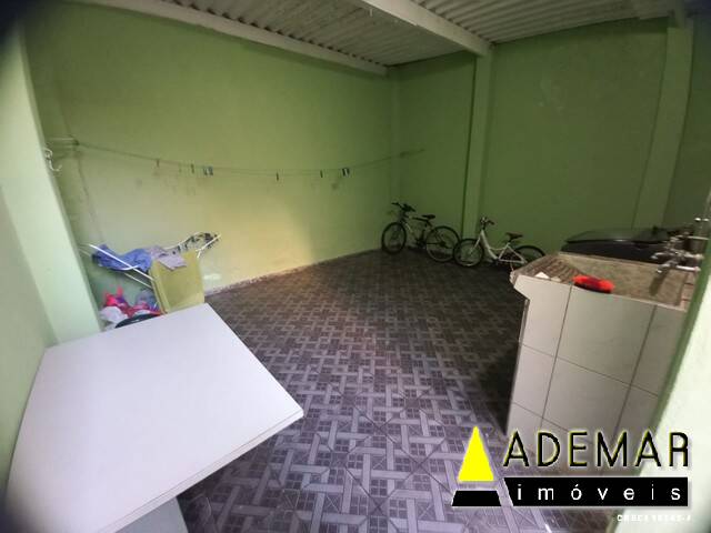 Casa à venda com 2 quartos, 125m² - Foto 5