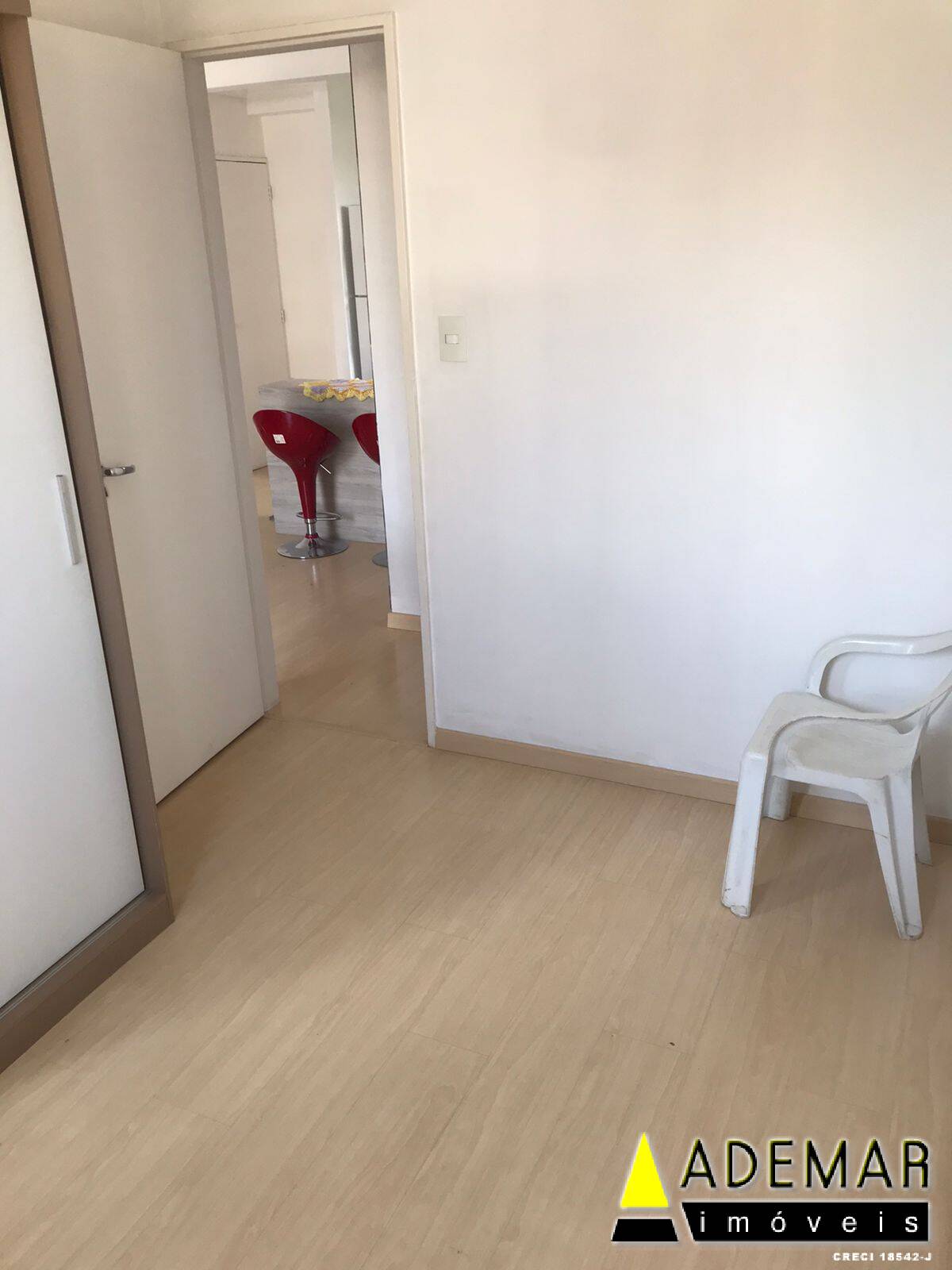 Apartamento à venda com 2 quartos, 49m² - Foto 11