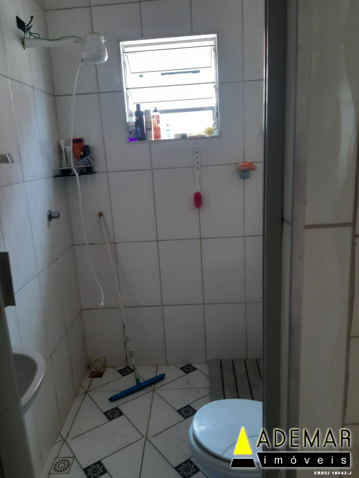 Casa à venda com 4 quartos, 150m² - Foto 16