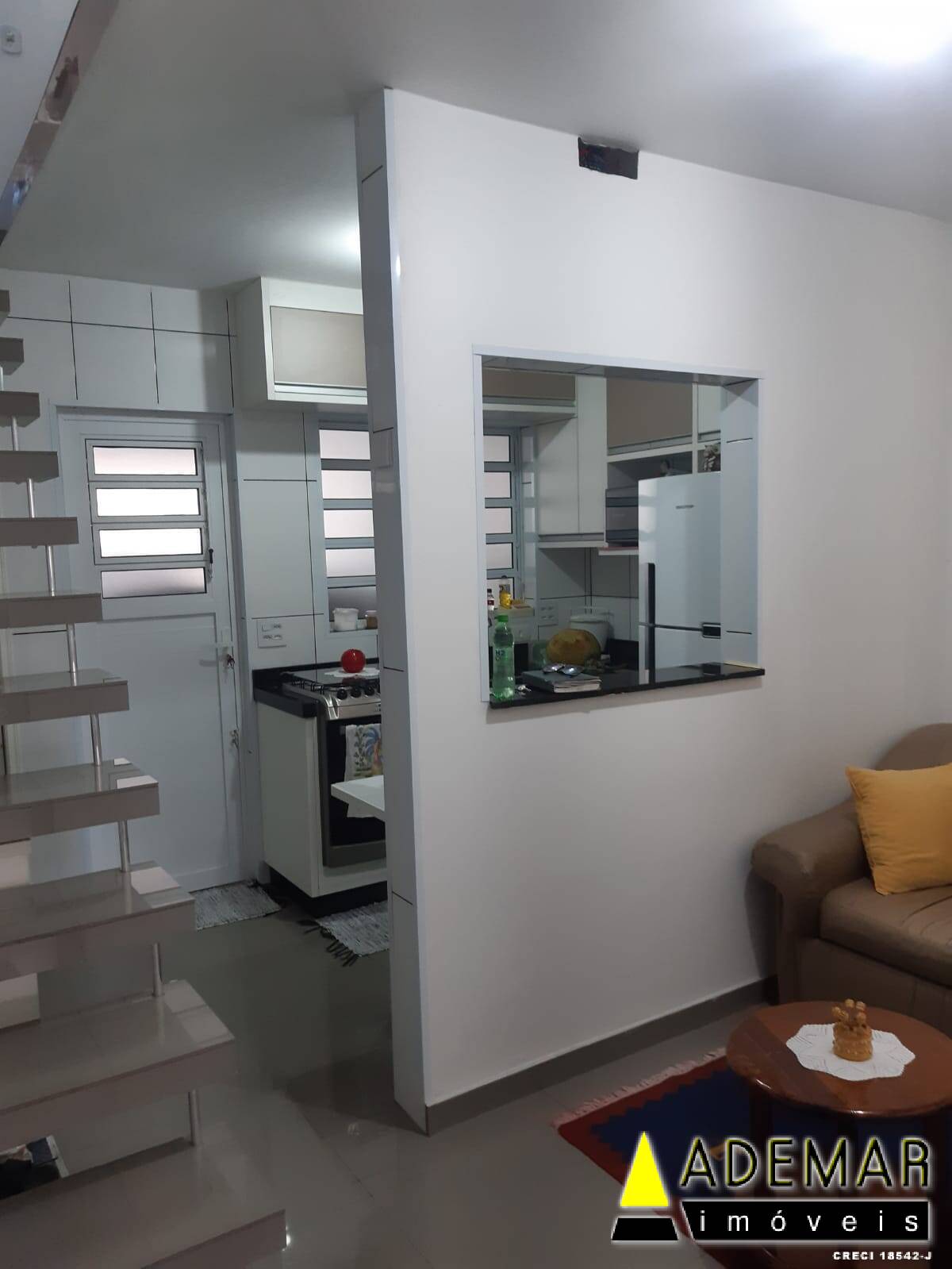 Casa à venda com 2 quartos, 120m² - Foto 10