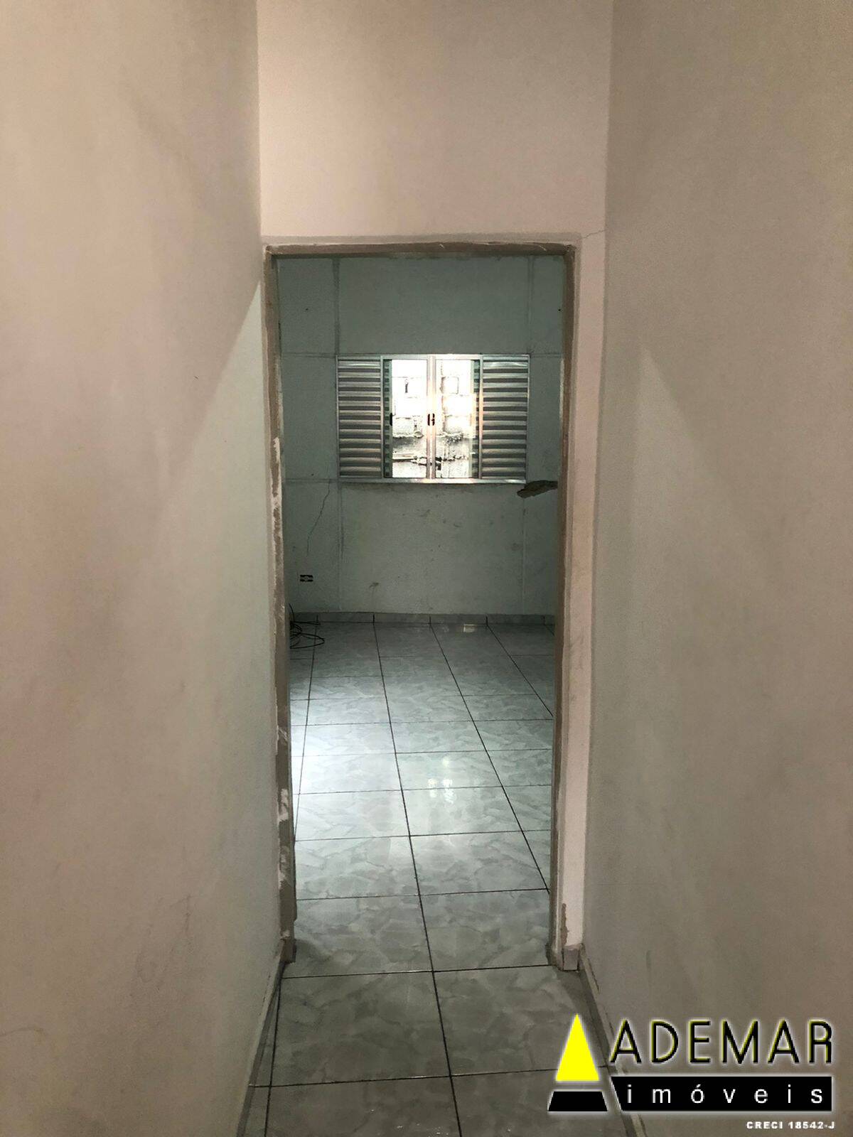 Casa à venda com 2 quartos, 80m² - Foto 7