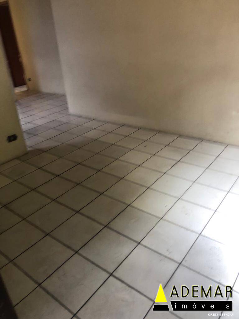 Casa à venda com 3 quartos, 300m² - Foto 3