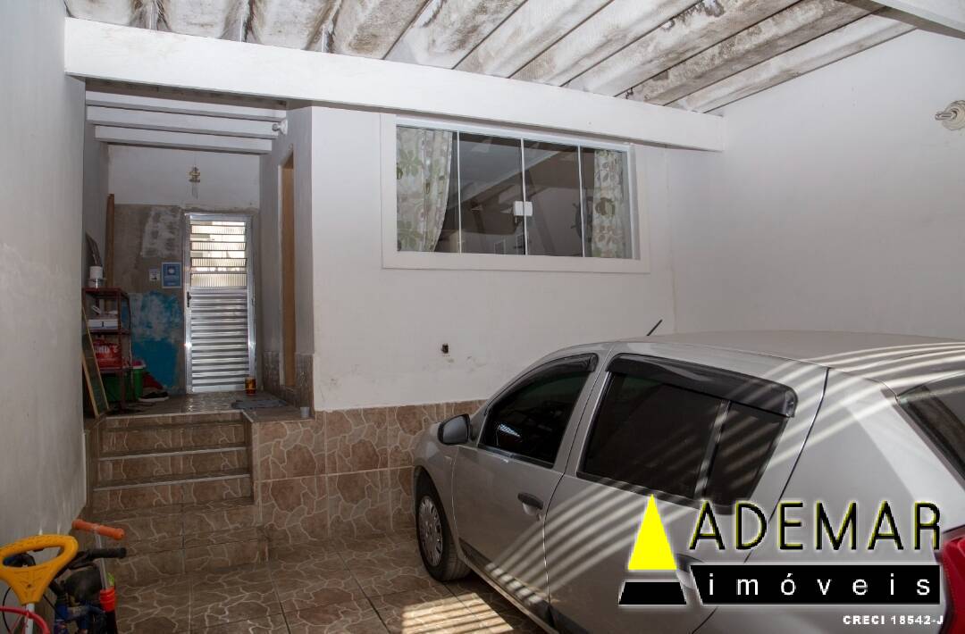 Casa à venda com 3 quartos, 150m² - Foto 2