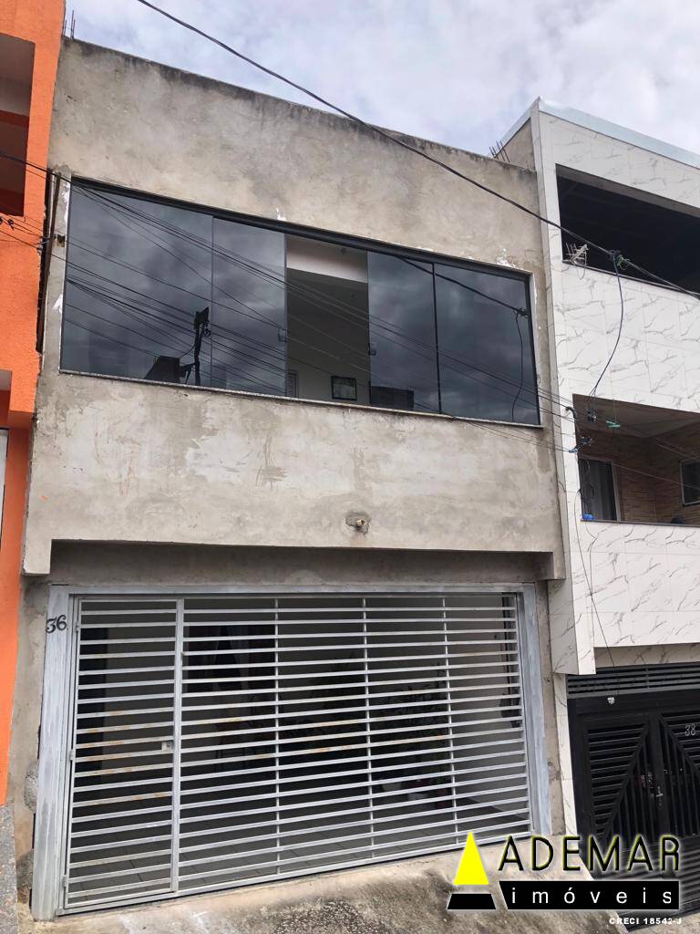 Casa à venda com 2 quartos, 150m² - Foto 1