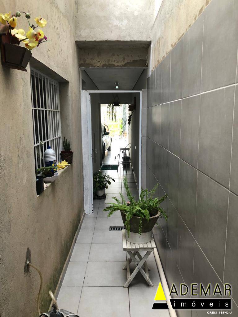 Casa à venda com 2 quartos, 150m² - Foto 14