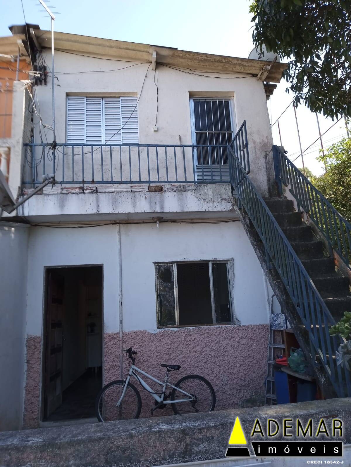 Casa à venda com 3 quartos, 230m² - Foto 2