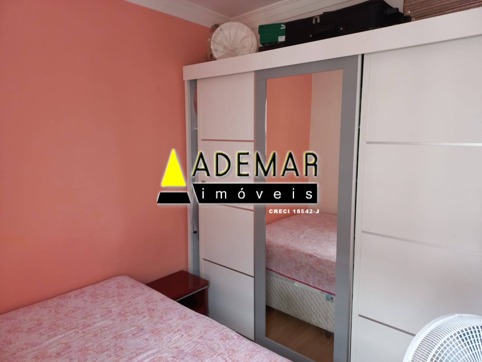 Apartamento à venda com 2 quartos, 43m² - Foto 4