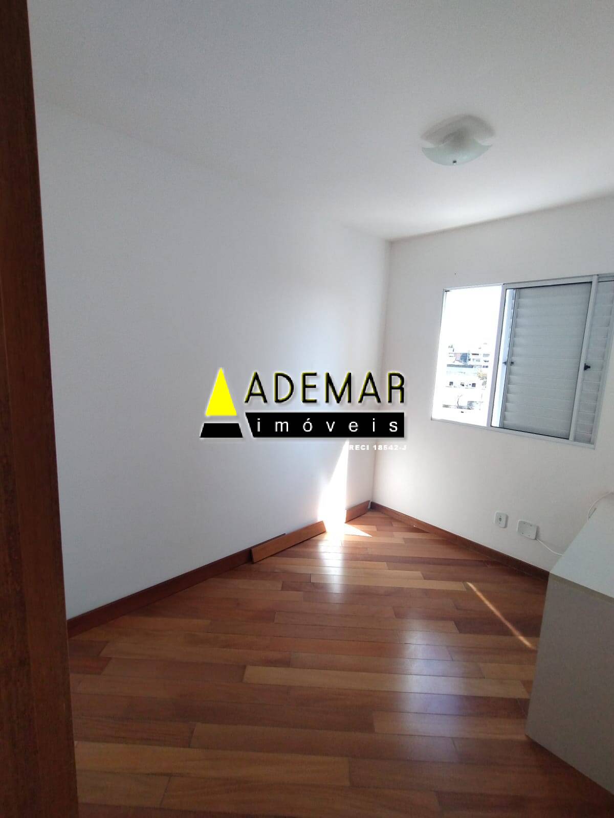 Apartamento à venda com 2 quartos, 44m² - Foto 8