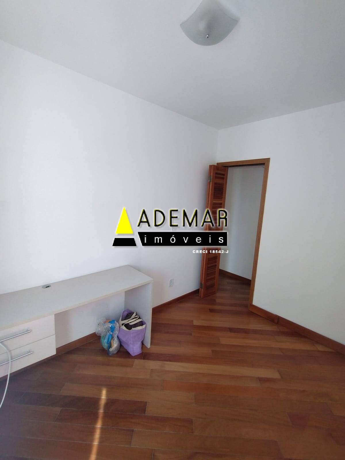 Apartamento à venda com 2 quartos, 44m² - Foto 9