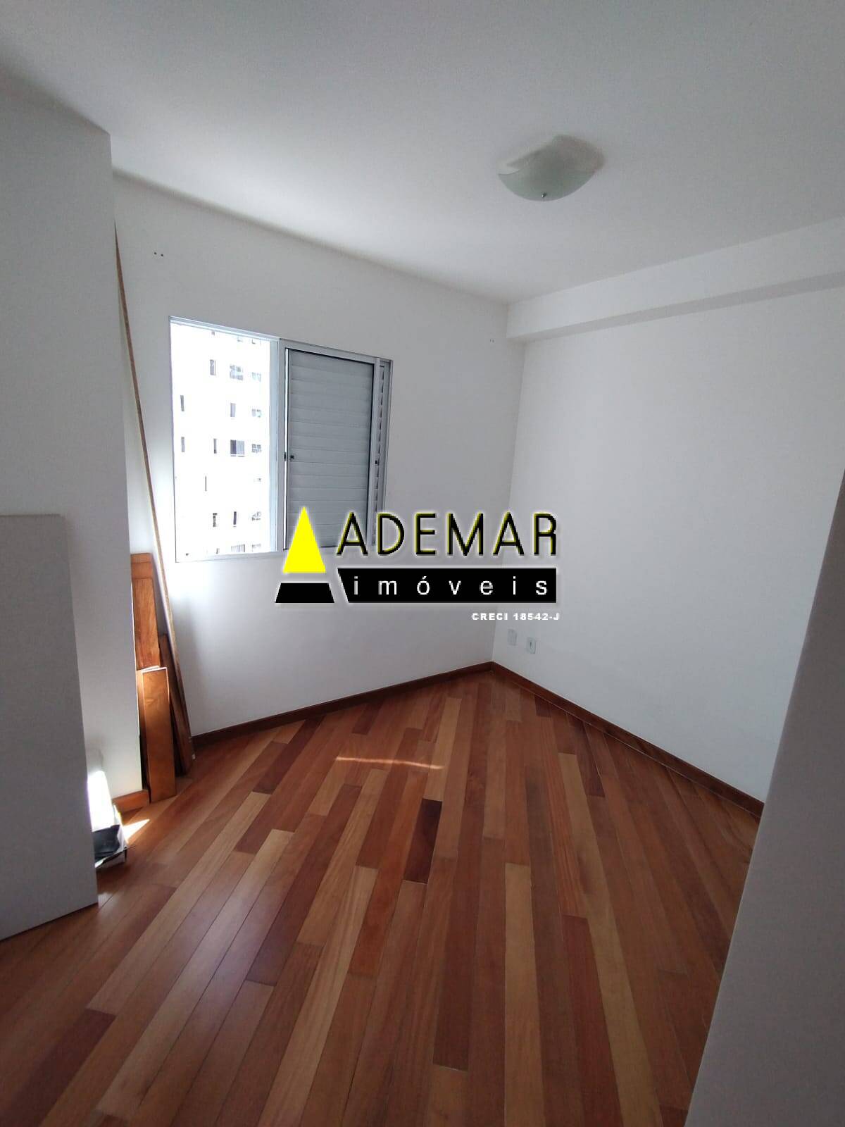 Apartamento à venda com 2 quartos, 44m² - Foto 11