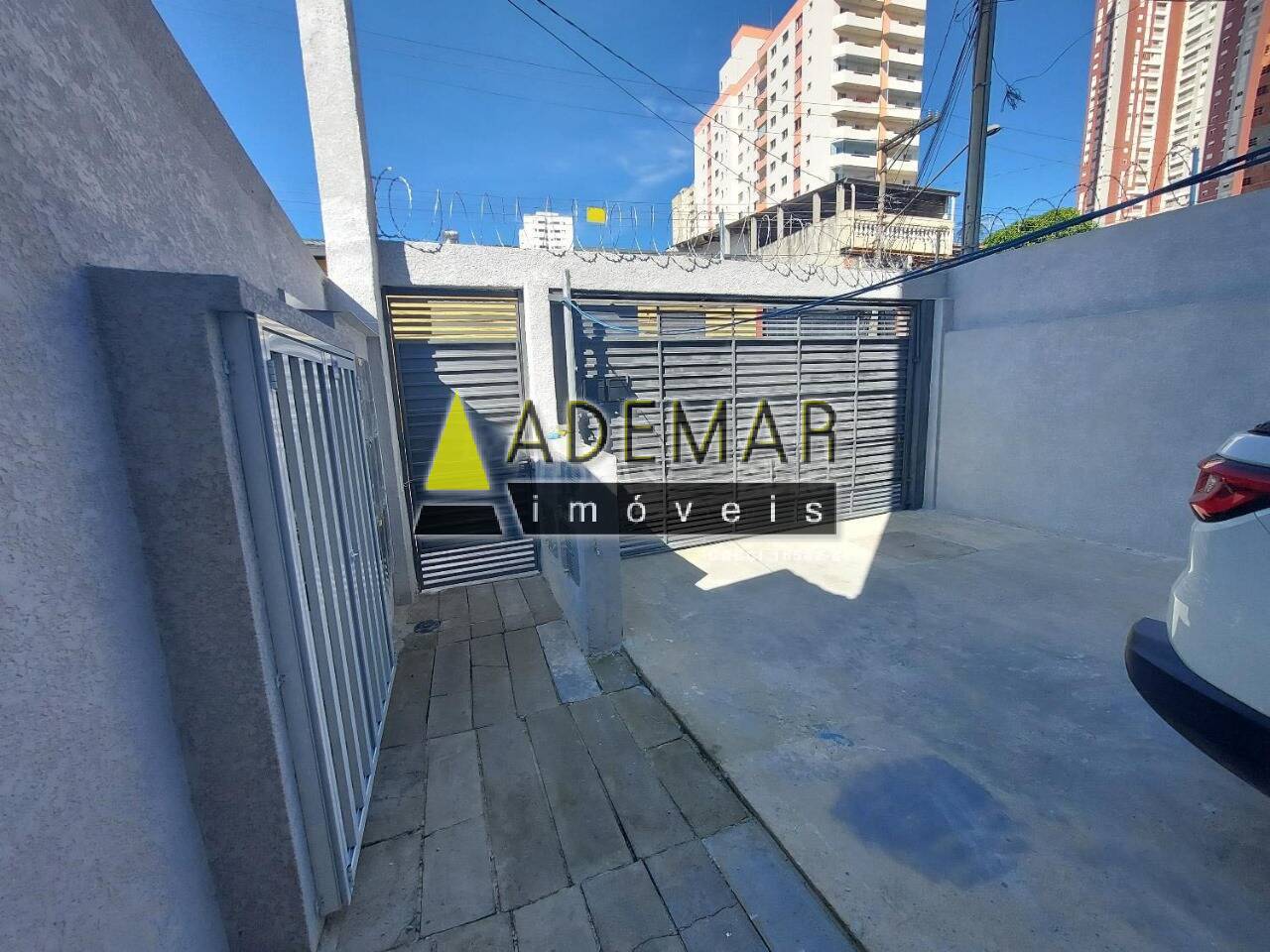 Apartamento à venda com 1 quarto, 33m² - Foto 1