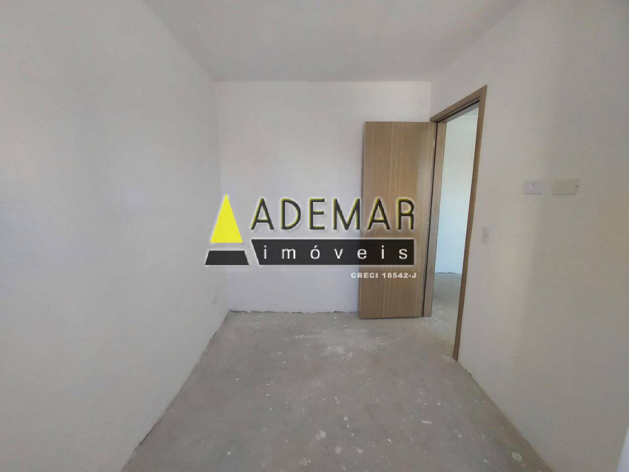 Apartamento à venda com 1 quarto, 33m² - Foto 15