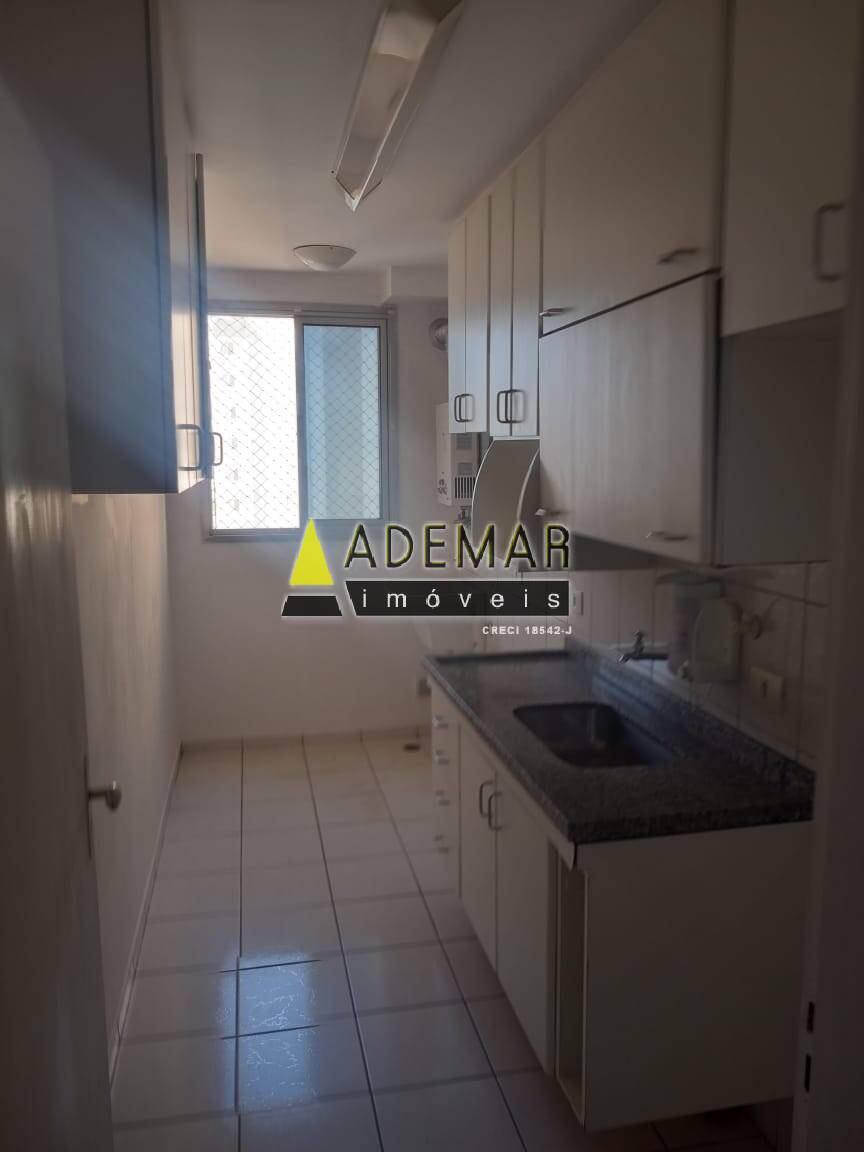 Apartamento à venda com 2 quartos, 60m² - Foto 4