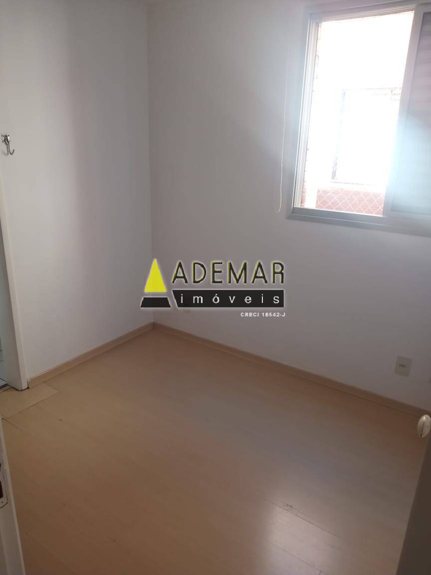 Apartamento à venda com 2 quartos, 60m² - Foto 2