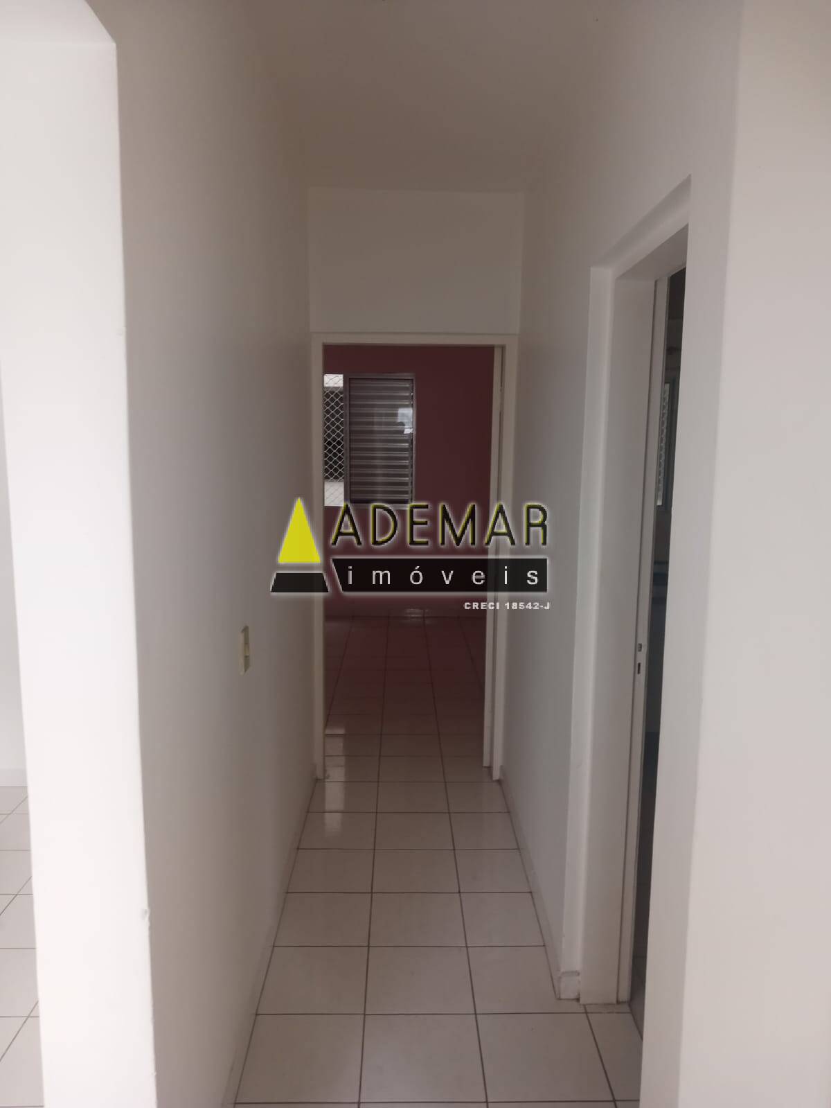 Apartamento para alugar com 2 quartos, 55m² - Foto 4