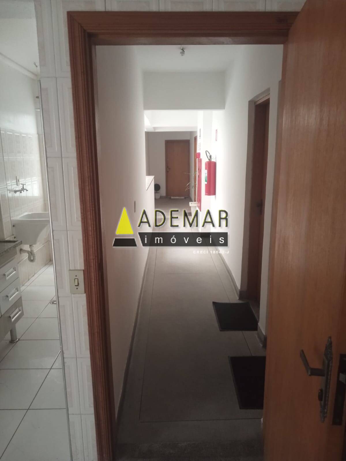 Apartamento para alugar com 2 quartos, 55m² - Foto 3