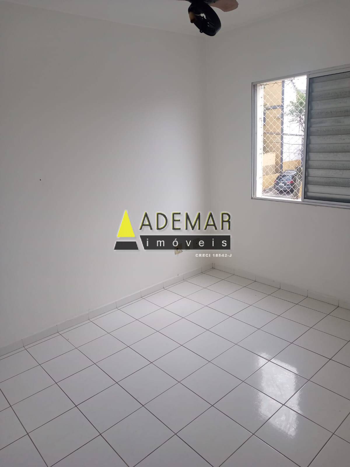 Apartamento para alugar com 2 quartos, 55m² - Foto 9