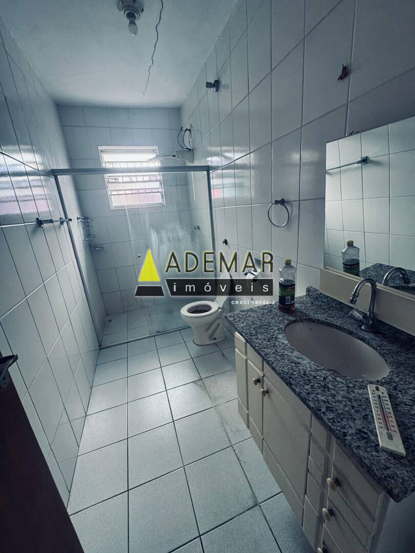 Casa à venda com 4 quartos, 250m² - Foto 9