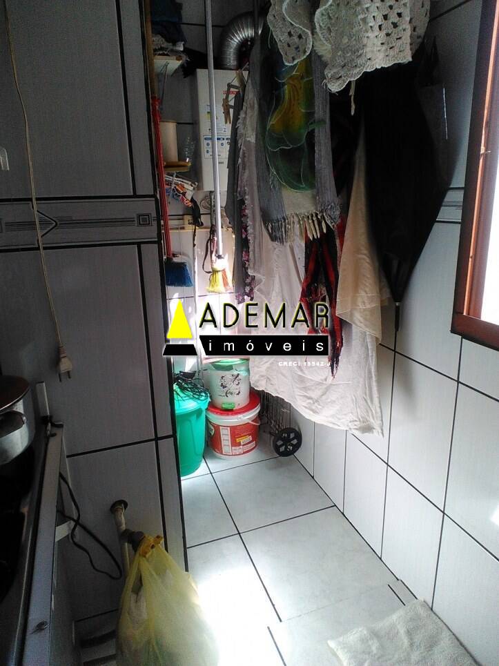 Apartamento à venda com 2 quartos, 49m² - Foto 4