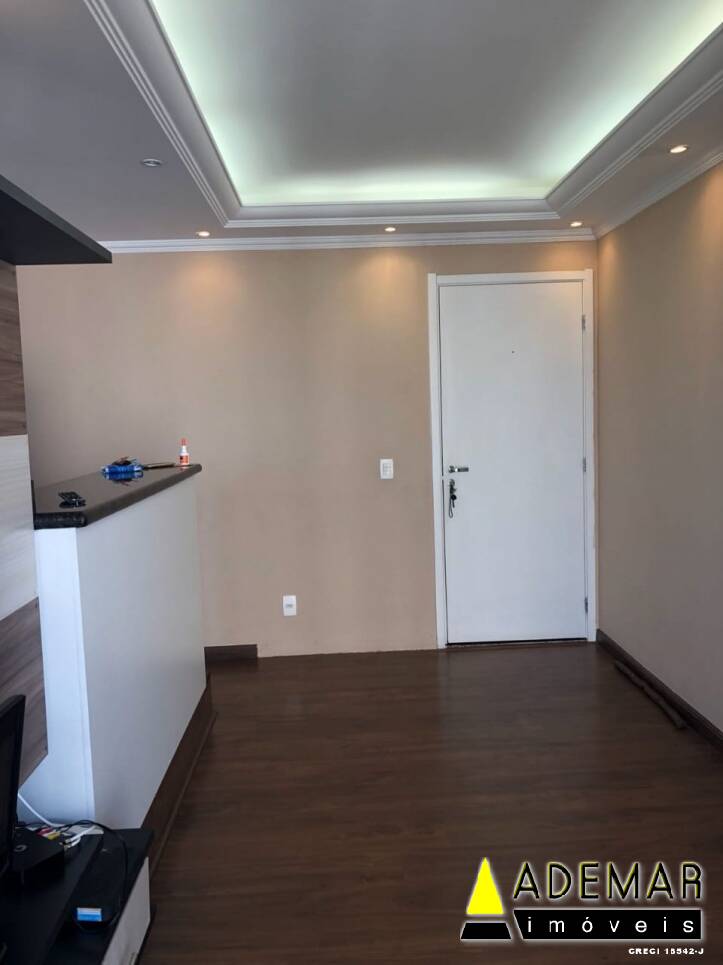 Apartamento à venda com 2 quartos, 46m² - Foto 3